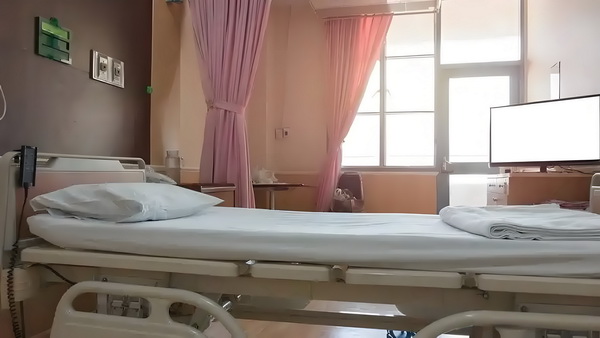 小巫婆的春天